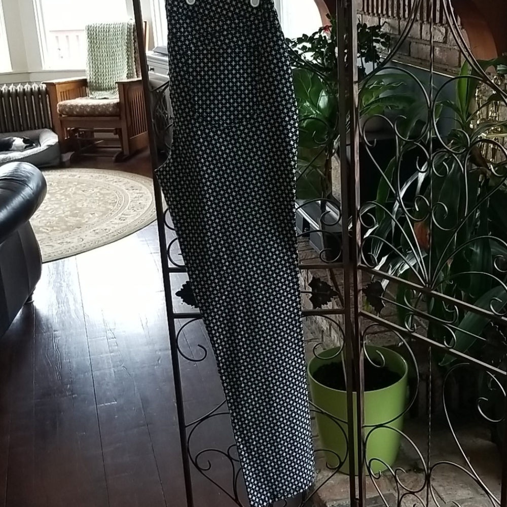 Pants - Strait leg 98% cotton 2% spandex worn once